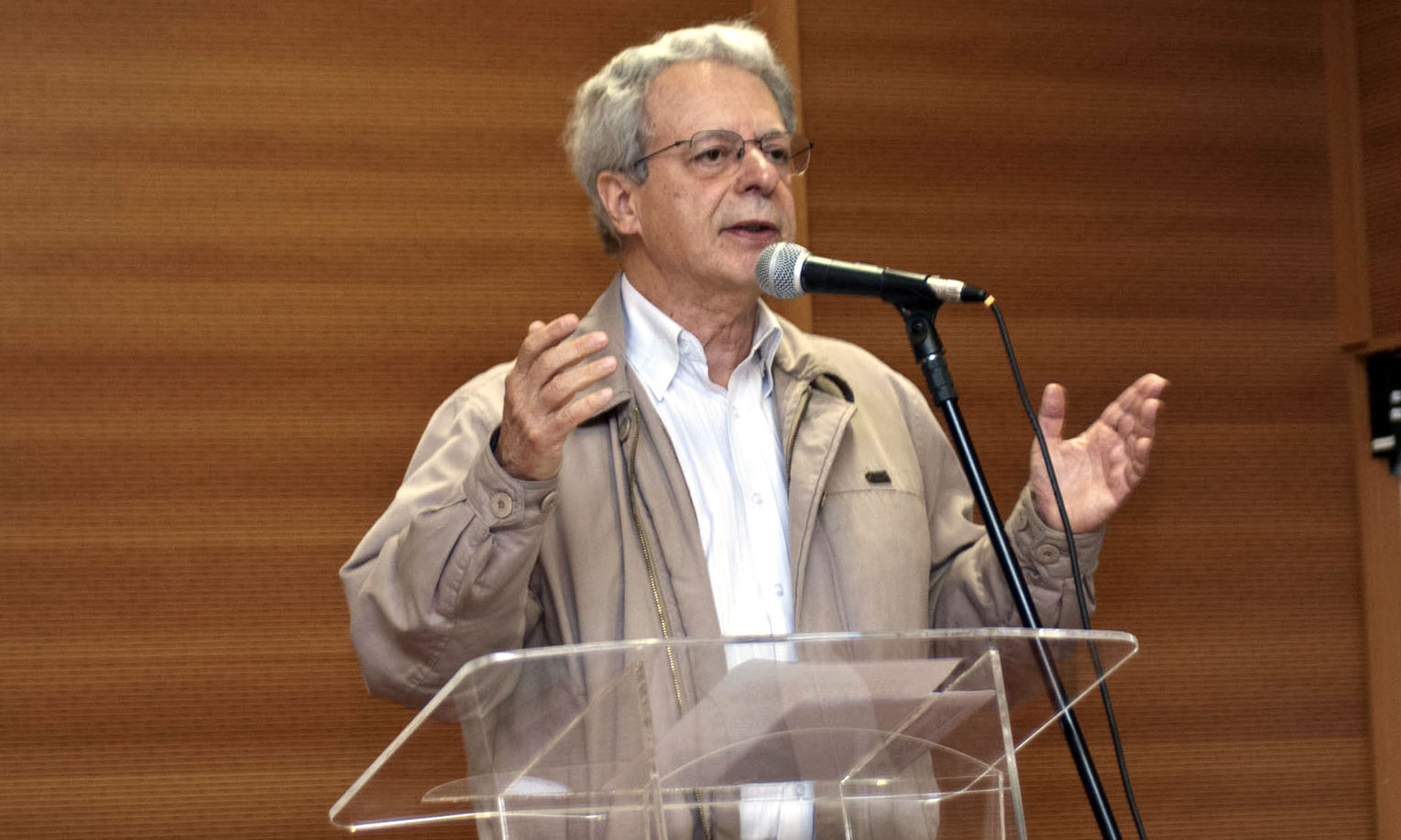 Frei Betto dá conselhos à militância