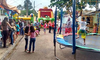 Festa de Cosme e Damião recebe doações para atender 60 crianças