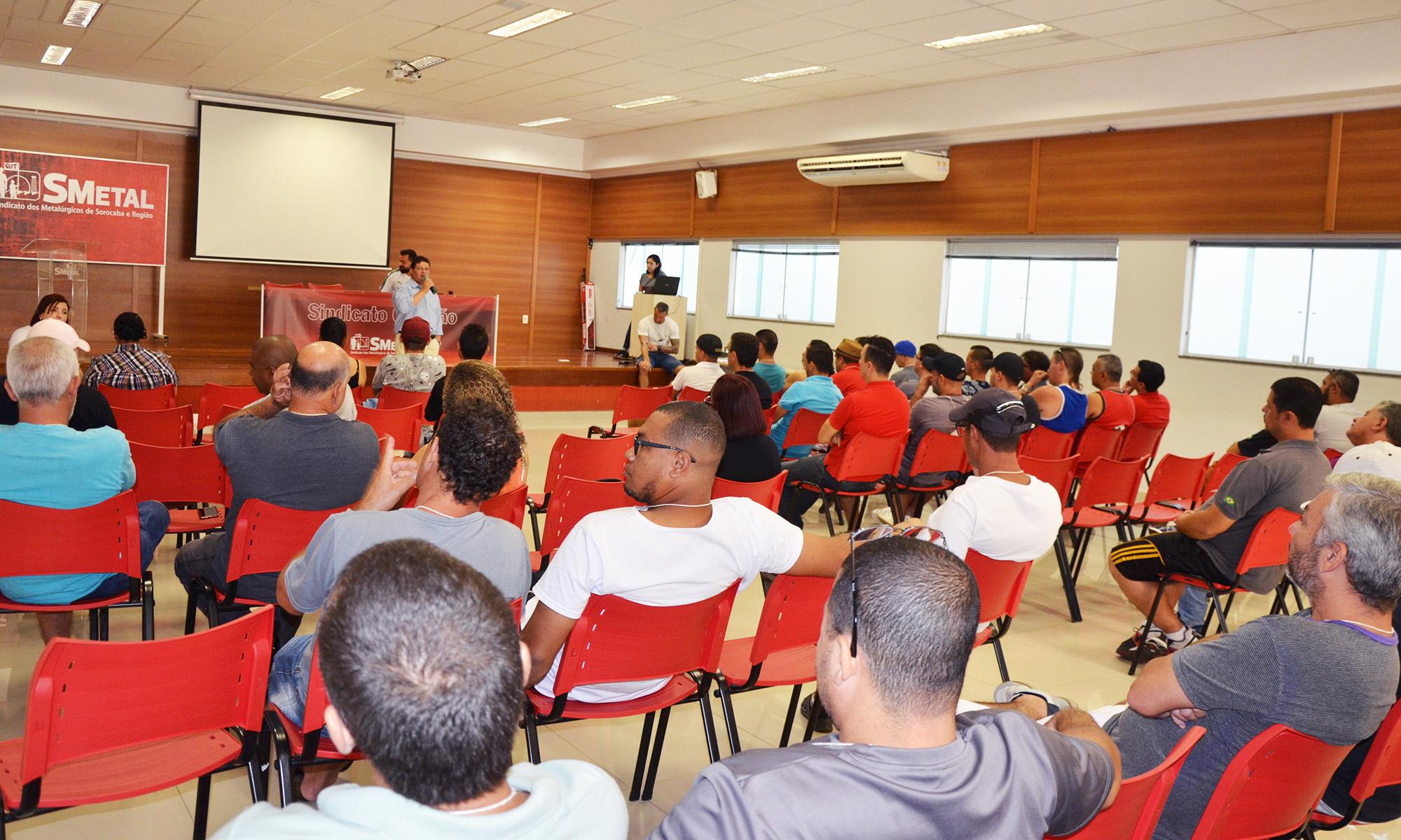 Assembleia geral delibera que homologação é no sindicato
