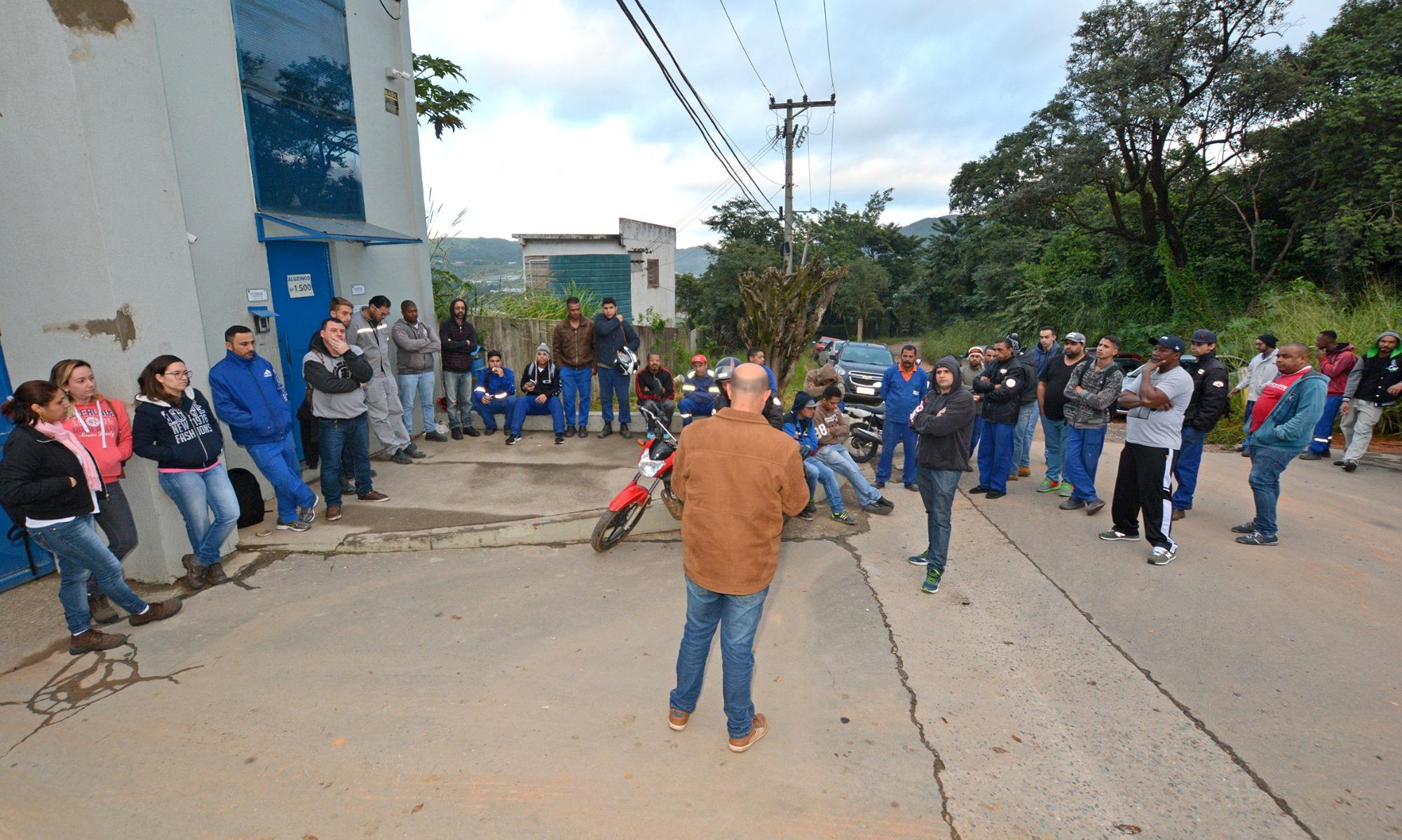 ARAÇARIGUAMA: Trabalhadores da Aluzinco conquistam PPR e cesta básica