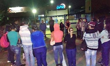 Trabalhadores da DPR protestam por duas horas nesta terça-feira, 18