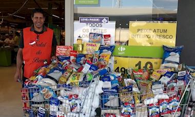 Natal do Bem: 1,5 mil quilos de alimentos são arrecadados no Carrefour