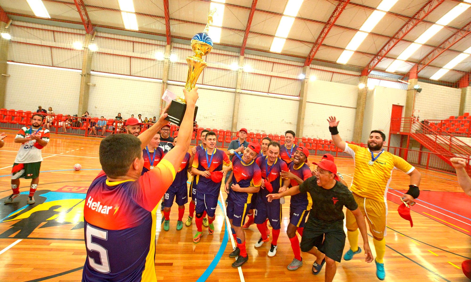 Equipe Clarios é bicampeã da Taça Papagaio do SMetal
