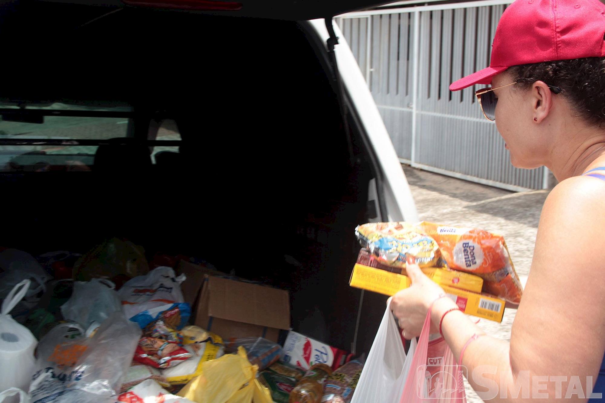 Natal Sem Fome distribui 27, 5 toneladas de alimentos a famílias carentes