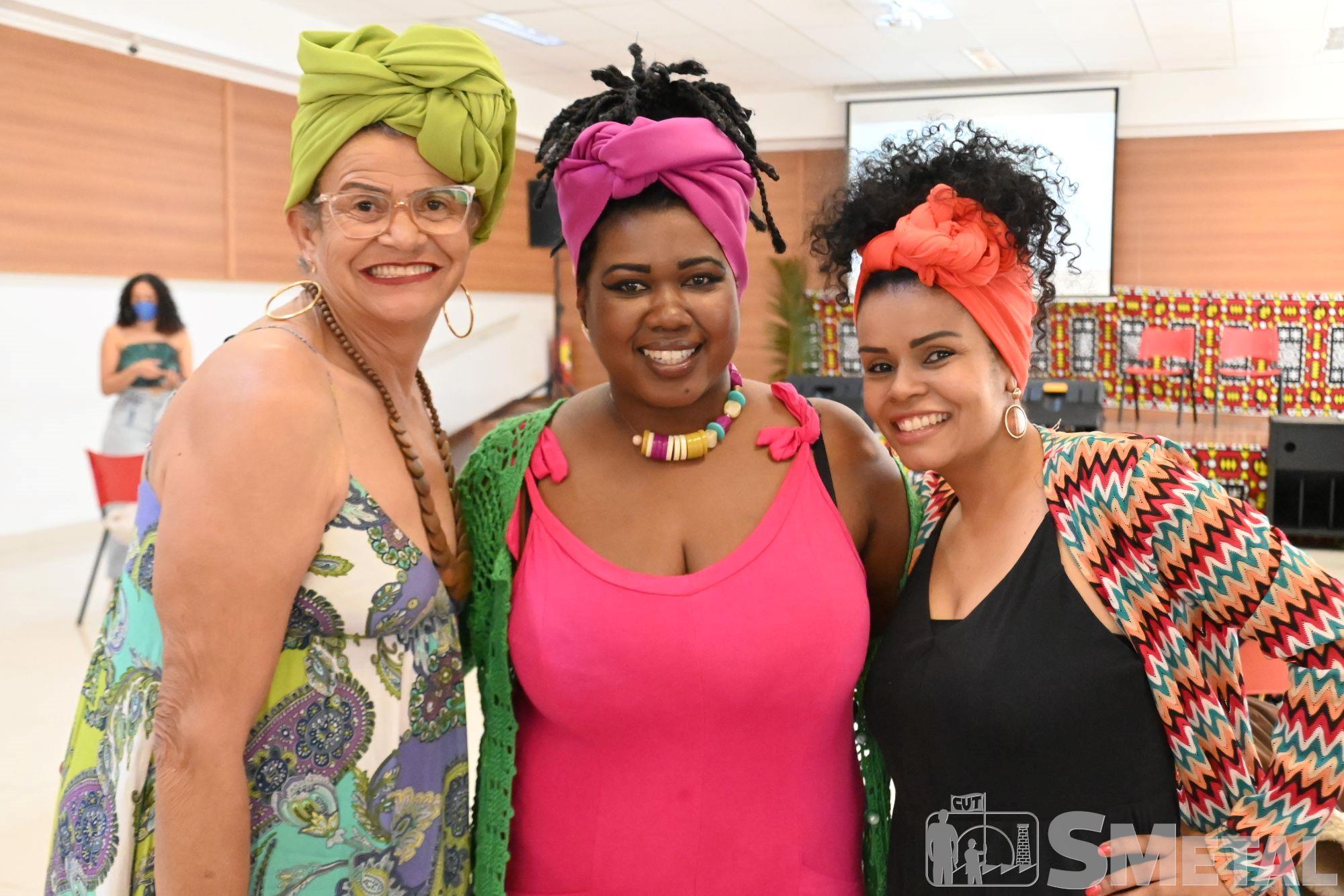 Foguinho e Mariana Mansano Maginador, Dia da Mulher Negra debateu luta, diversidade e resistência no SMetal
