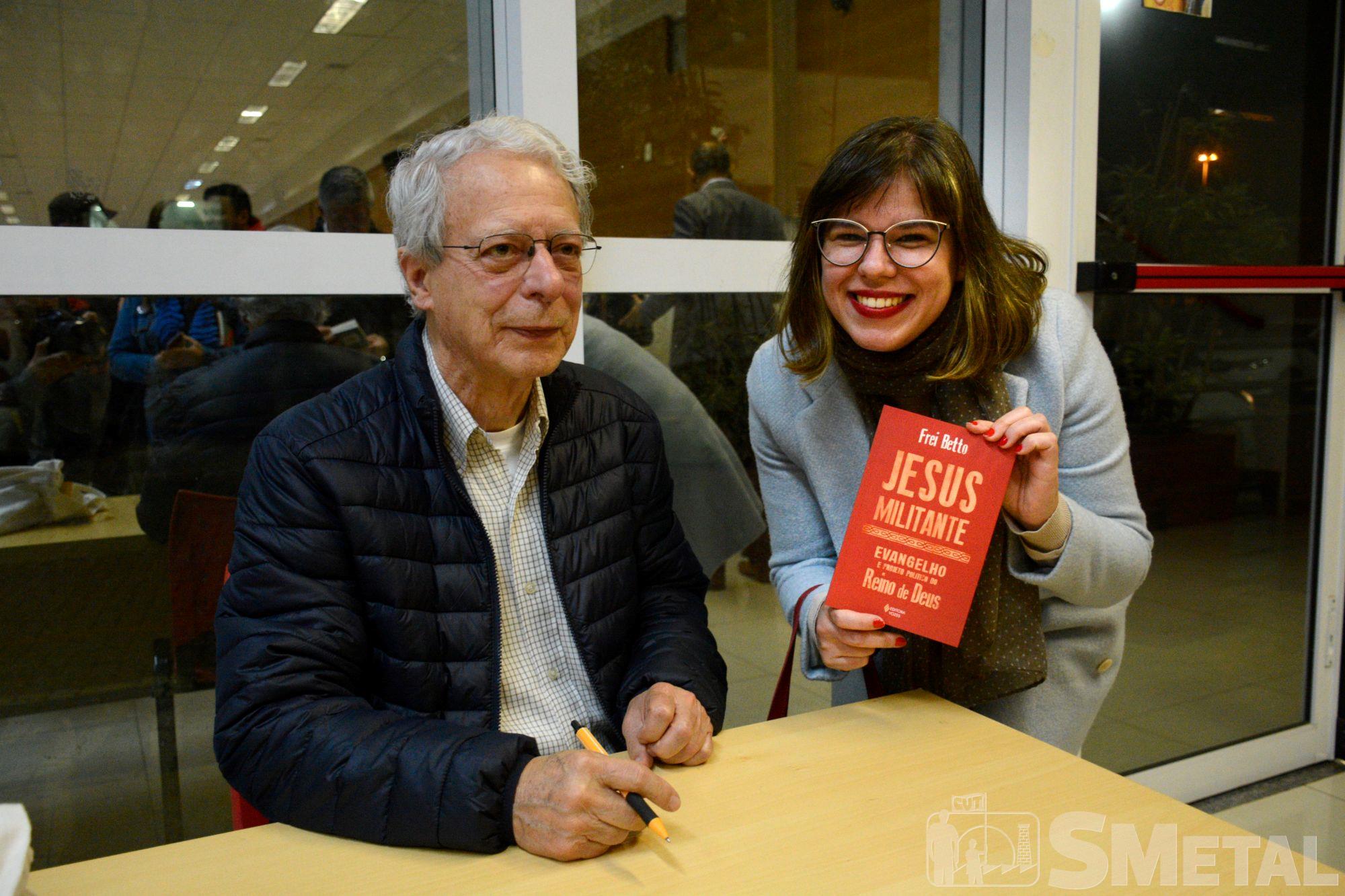 Foguinho/Imprensa SMetal, Frei Betto lança livros e revisita a história do Brasil em evento no SMetal
