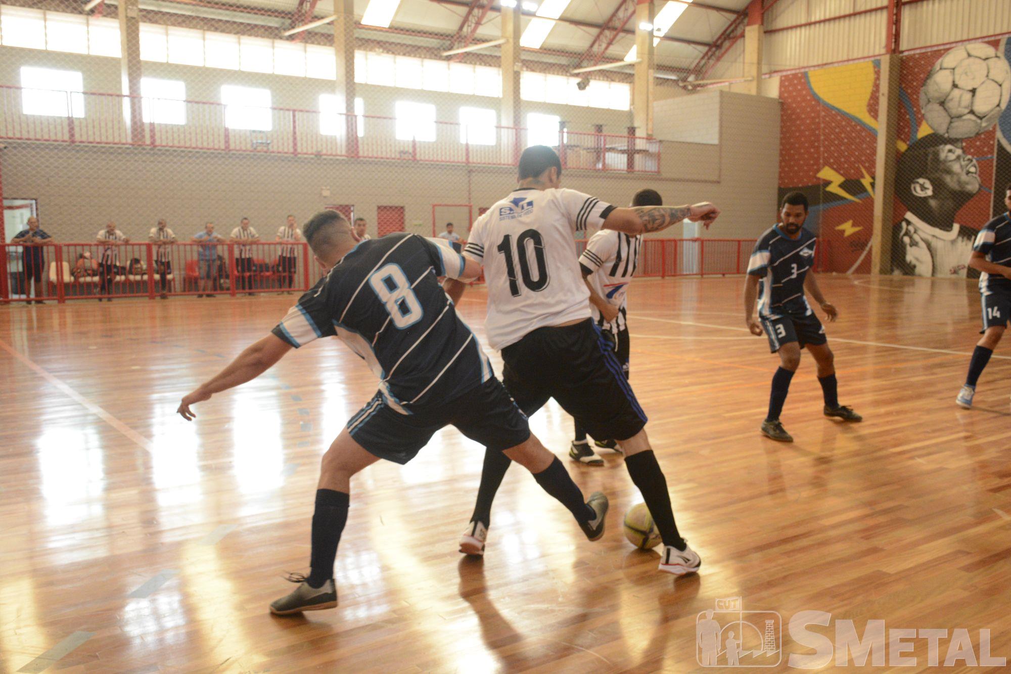 Confira o resultado da 5ª rodada da Taça Papagaio de Futsal; fotos 